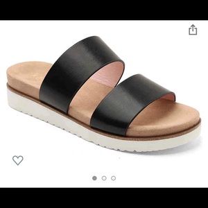 Kensie Sandal